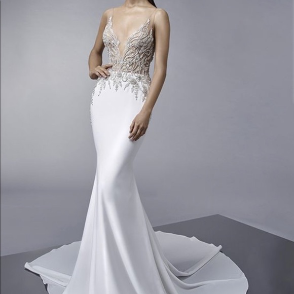 Enzoani - Melinda
Beaded lace bodyice 
Ivory/nude - Picture 2 of 3